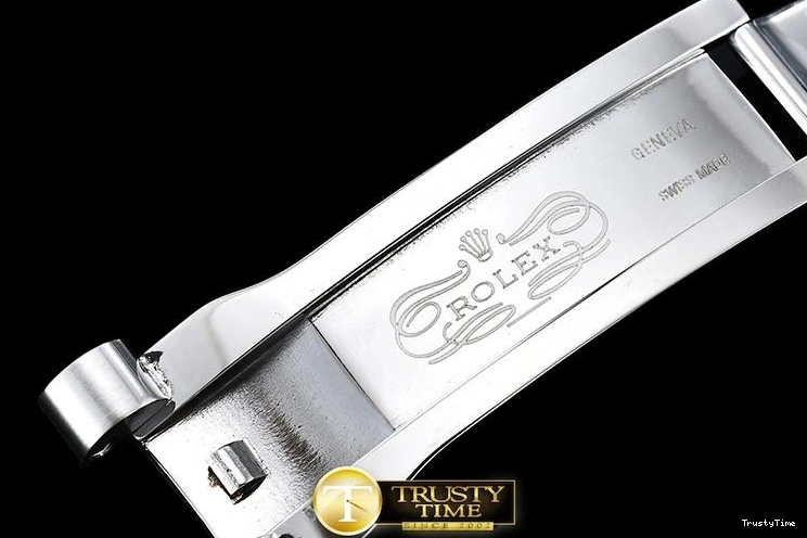 0413 RDD0207C – DayDate SunProtective 674